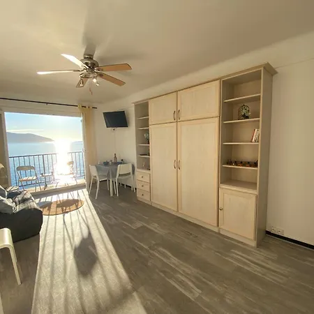Studio Pieds Dans L'eau Tiuccia Apartment