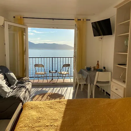 Studio Pieds Dans L'eau Tiuccia Apartament